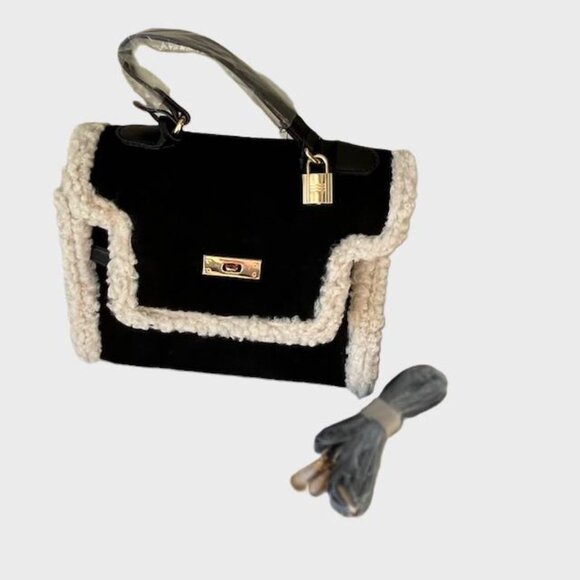 Badgley Mischka Sherp Bag in Black with Gold Hardware and a Working Lock & Key - Picture 6 of 10